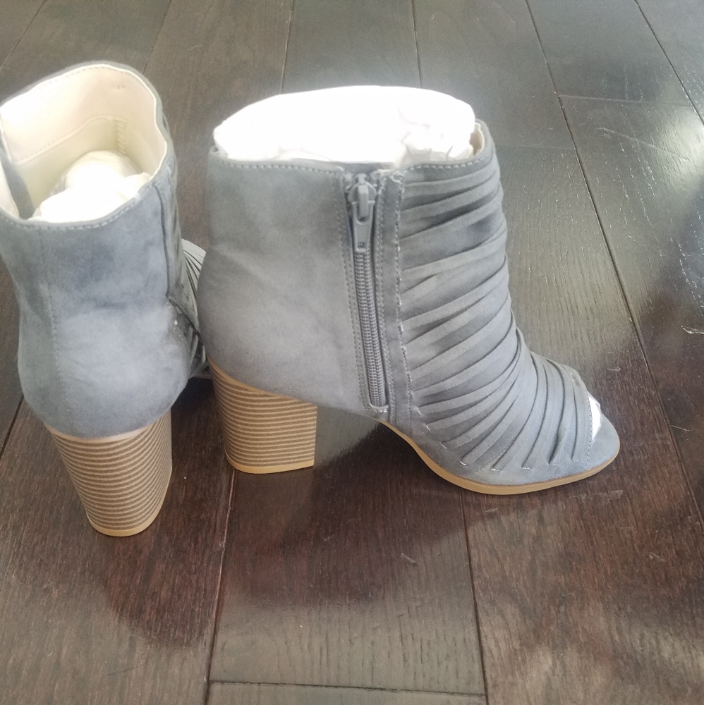 Womens booties - Picture 2 of 3